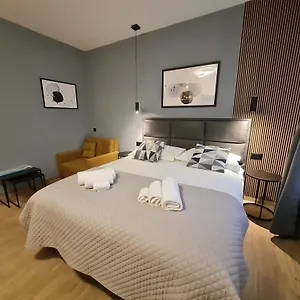Lux 303 Apartment